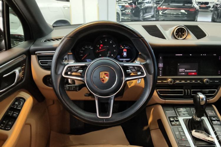 Used Porsche Macan 2018 Macan 2.0T