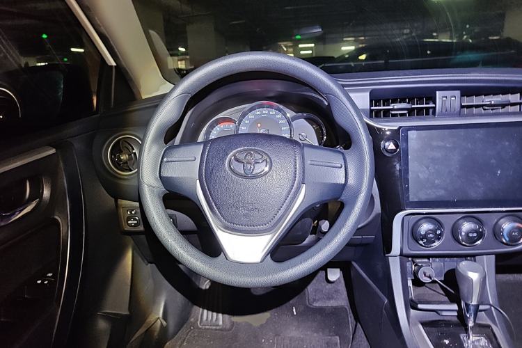 Used Toyota Corolla 2017 Revised Version 1.2T S-CVT GL Steering Wheel