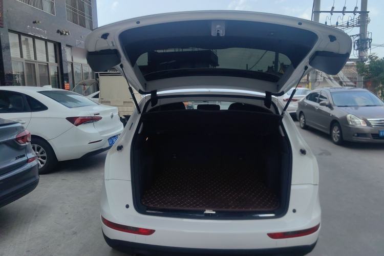 Used Audi Q5 2016 40 TFSI Comfort Model Trunk