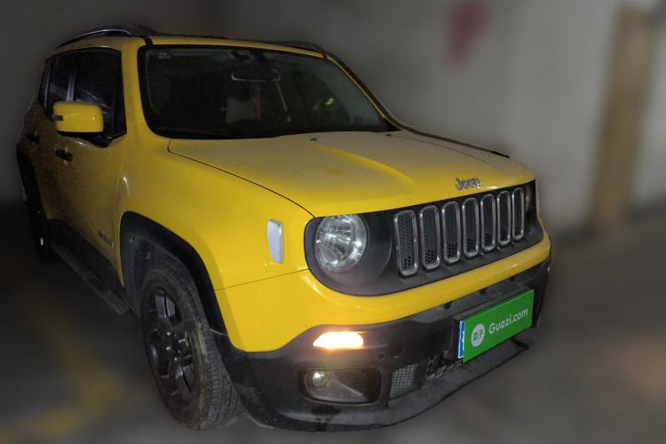 Used Jeep Renegade 2017 180T Automatic Kinetic Edition+ Front Right 45 Deg