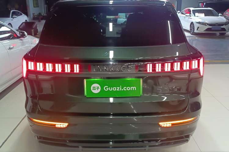 Used Lynk & Co 09 EM-P 2024 2.0TD EM-P Four-Wheel Drive ULTRA Six-Seater
