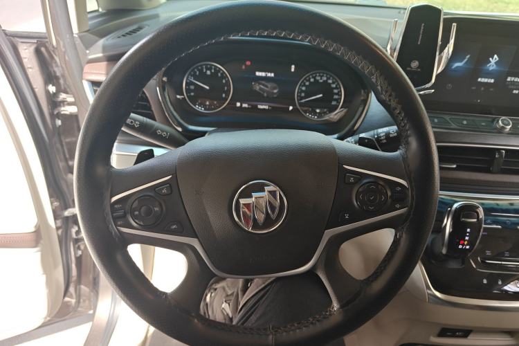 Used Buick GL8 2023 Land Executive Class Smart Enjoyment Model