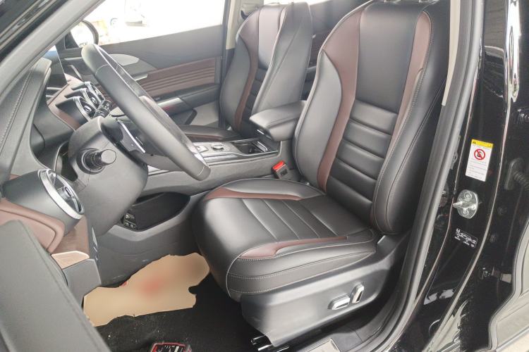 Used Wey VV5 2021 1.5T Two-Wheel Drive Color Pioneer
