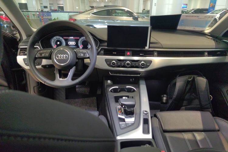 Used Audi A4L 2024 40 TFSI Fashion Dynamic Model
