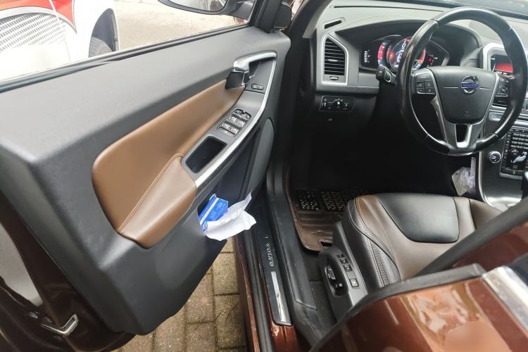 Used Volvo XC60 2016 T5 Smart Version
