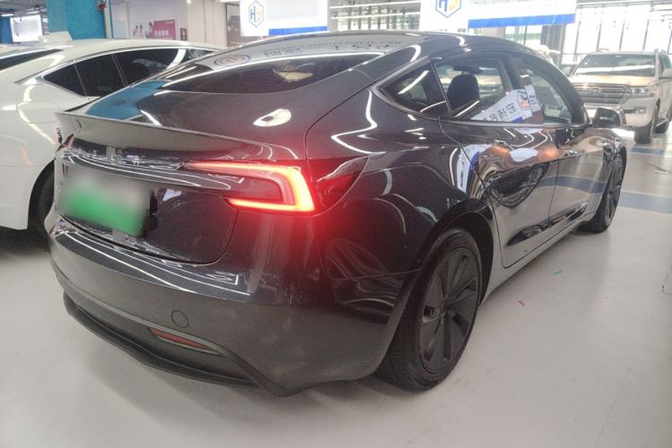 Used Tesla Model 3 2023 Rear-Wheel-Drive Version
