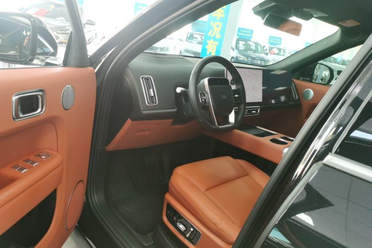 Used Li Auto L8 2023 Pro Model
