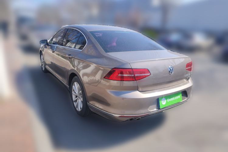 Used Volkswagen Magotan 2017 330TSI DSG Leading Model
