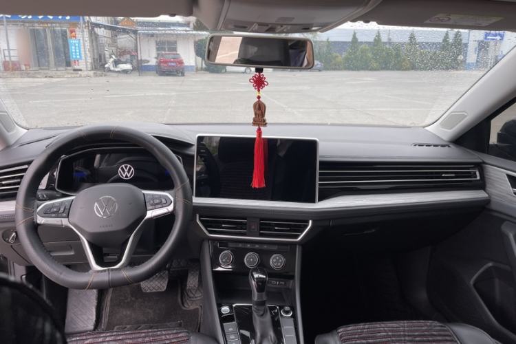 Used Volkswagen Sagitar 2026 Model 30 Million Units Selected 300TSI DSG Surpassing Edition Interior 1