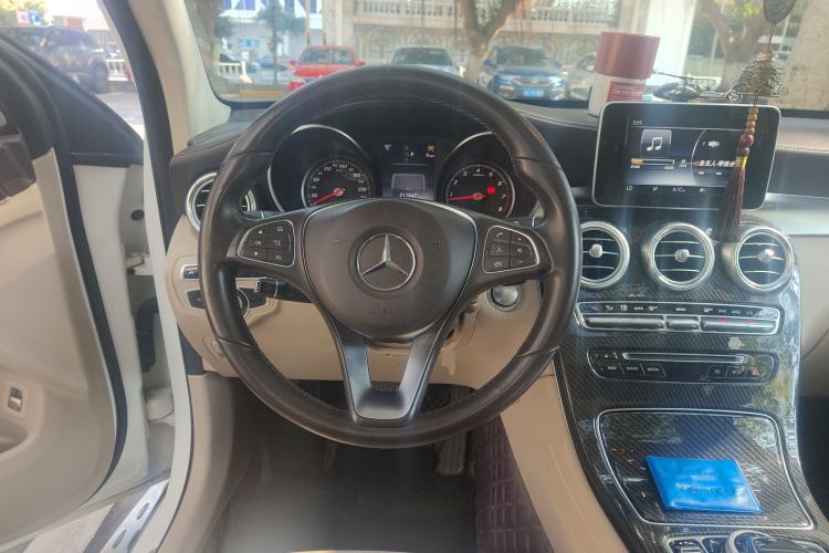Used Mercedes-Benz GLC 2016 GLC 260 4MATIC Luxury Model
