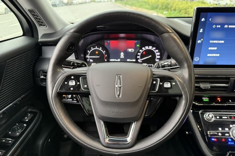 Used Lincoln Corsair 2020 2.0T Two-Wheel Drive Luxury Edition Steering Wheel