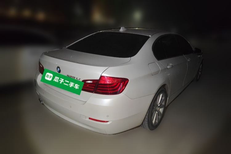 Used BMW 5 Series 2014 528Li Leading Model
