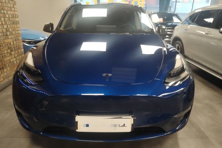 Used Tesla Model Y 2021 Long-Range All-Wheel-Drive Version 3D7
