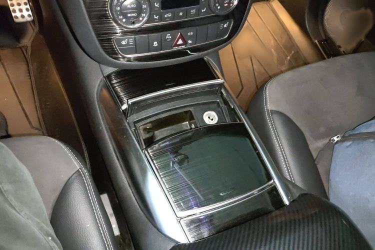 Used Mercedes-Benz R-Class 2014 R 320 4MATIC Business Model