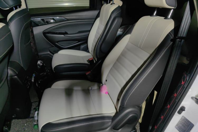 Used CHANGAN OSHAN A800 2017 1.5T Automatic ZhiZun Model Left Rear Seat