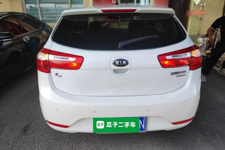 Used Kia K2 2012 Hatchback 1.6L AT Premium Commemorative Edition
