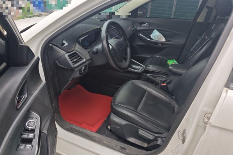 Used Ford Escort 2015 1.5L Automatic Fashion Model Driver Seat