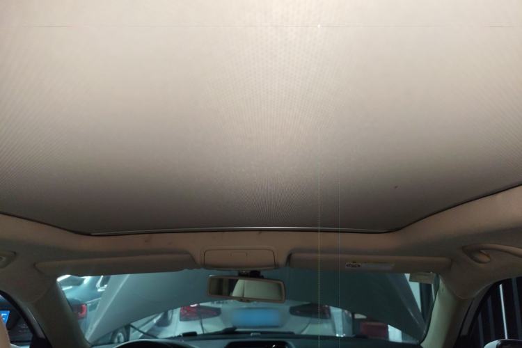 Used Volkswagen Tiguan 2015 1.8TSI Automatic Two-Wheel Drive Luxury Model Headliner