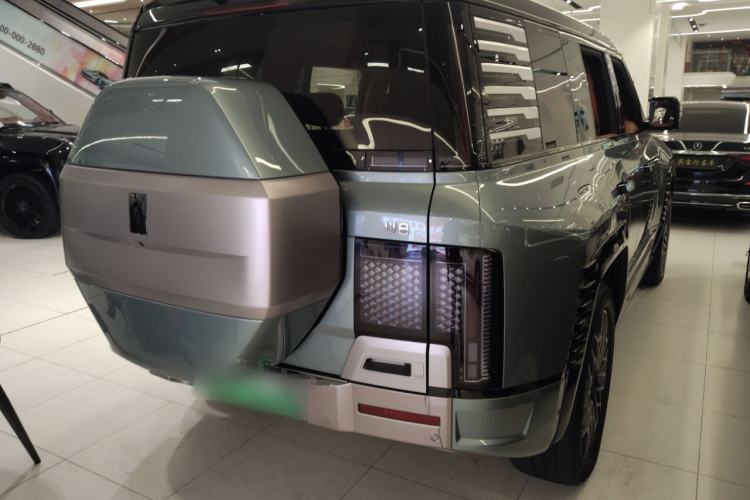 Used Yangwang U8 2023 Luxury Edition
