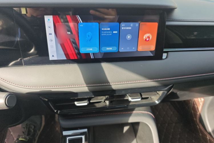 Used Roewe i5 2024 1.5L CVT Luxury Edition
