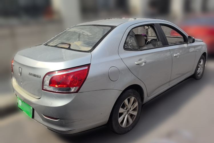 Used Baojun 630 2013 1.5L manual Entry-level trim