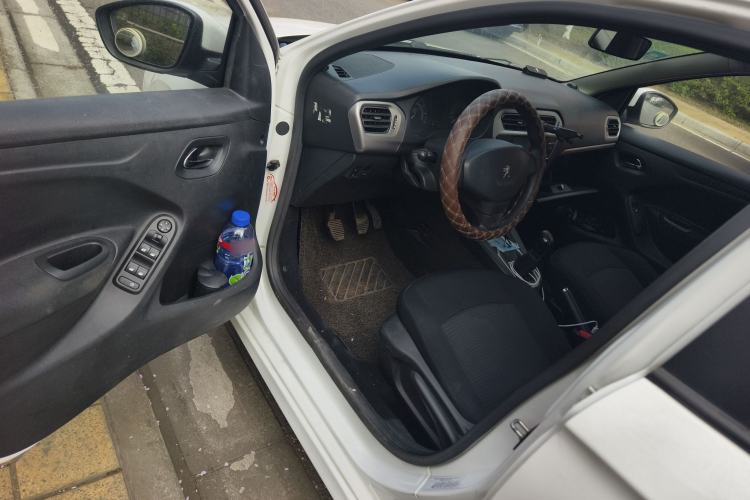 Used Peugeot 301 2014 1.6L Manual Comfort Edition
