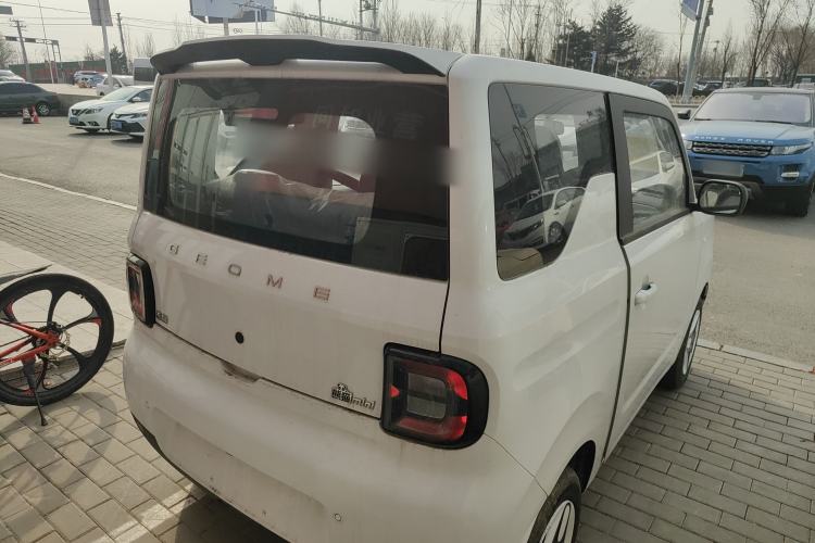 Used Geely Galaxy Panda 2025 210 km – Yuanqi Bear