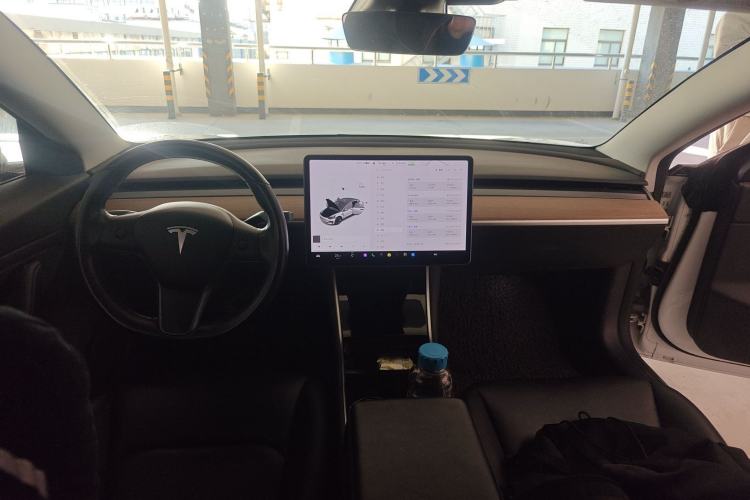 Used Tesla Model 3 2019 Long-Range All-Wheel-Drive Version