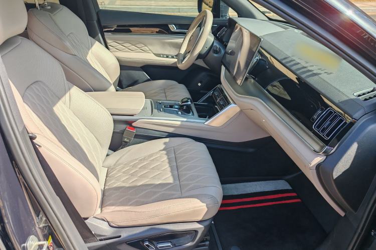 Used BYD Tang New Energy 2024 DM-i Glory Edition 112KM Prestige Model