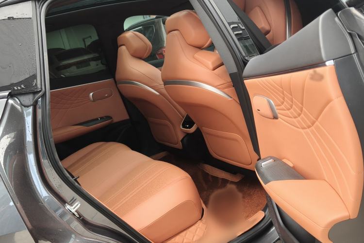 Used Deepal S07 2025 520Max Huawei Qiankun Intelligent Driving ADS SE Pure-Electric Version Interior 12