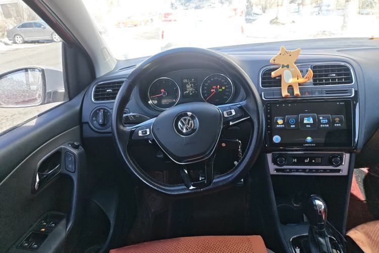 Used Volkswagen Polo 2014 1.6L Cross Polo Automatic