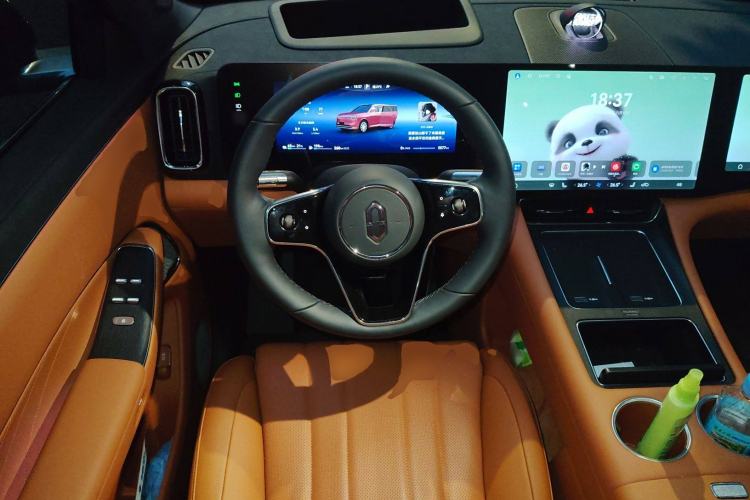 Used Hima AITO M8 2025 Extended-Range Max+ Version 53.4 kWh 6-Seater Edition
