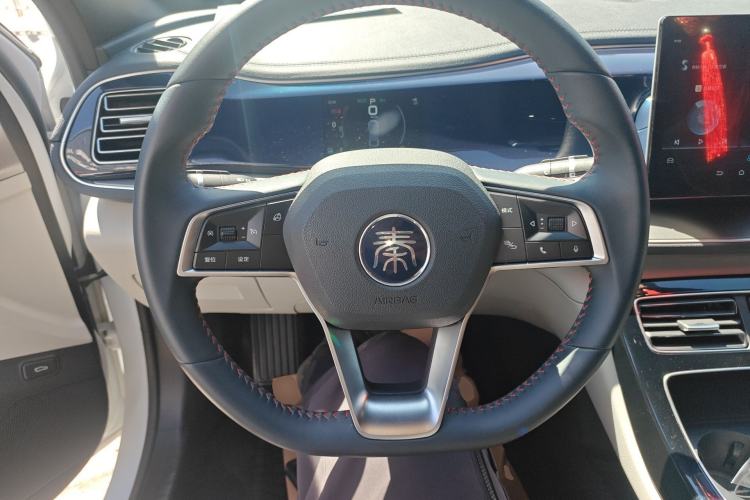 Used BYD Qin PLUS 2021 DM-i 120KM Prestige Model Steering Wheel