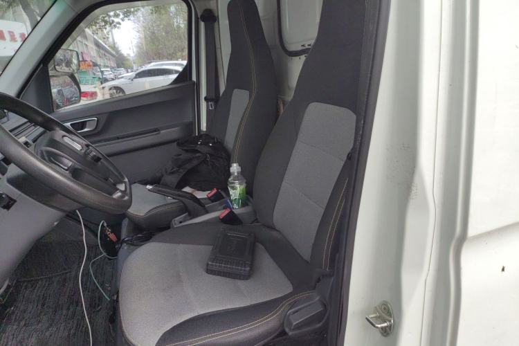 Used Farizon Xingxiang V 2023 V6E PLUS Ningde Times 41.86kWh 2nd-Generation Battery Pack – Value Edition
