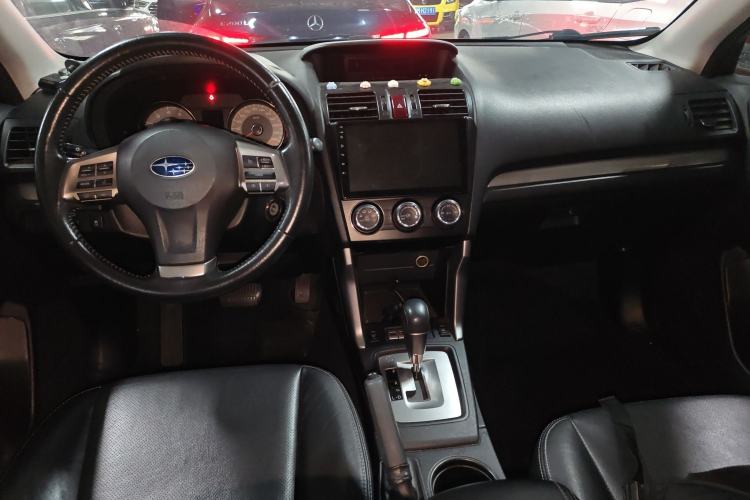 Used Subaru Forester 2013 2.5i Automatic Elite Edition Center Console