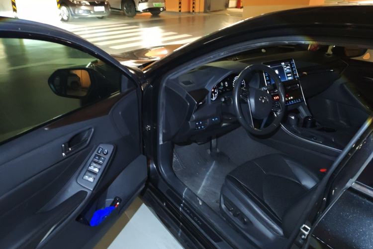 Used Toyota Avalon 2019 2.0L XLE Premium Edition China VI