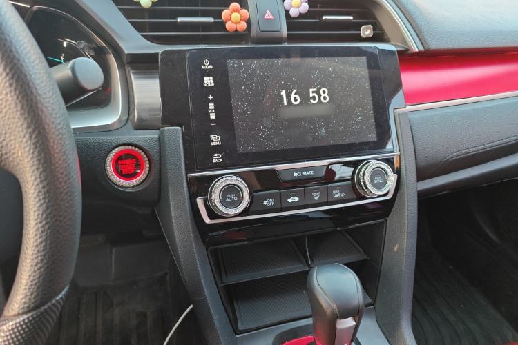 Used Honda Civic 2019 220TURBO CVT Dynamic Edition China V Audio And AC Panel