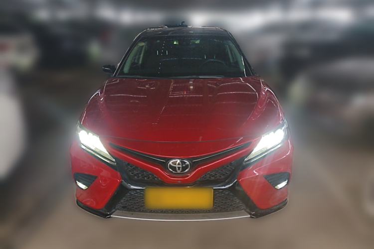 Used Toyota Camry 2018 2.0S FENGSHANG Edition Front