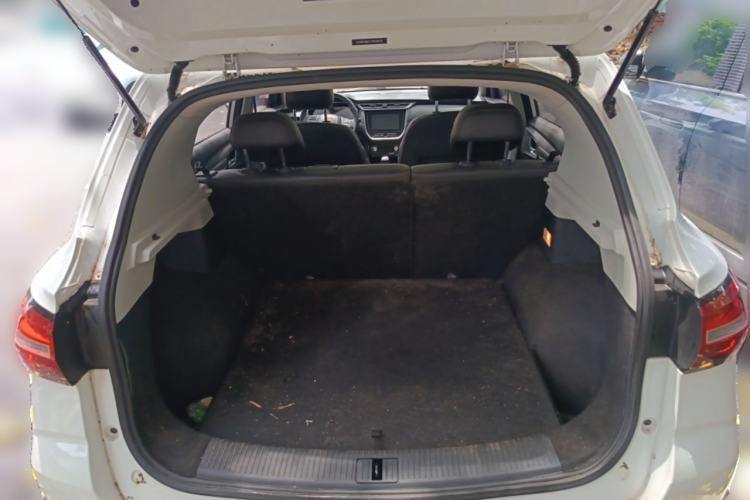 Used Roewe RX3 2018 1.6L Manual Internet Smart Edition Trunk