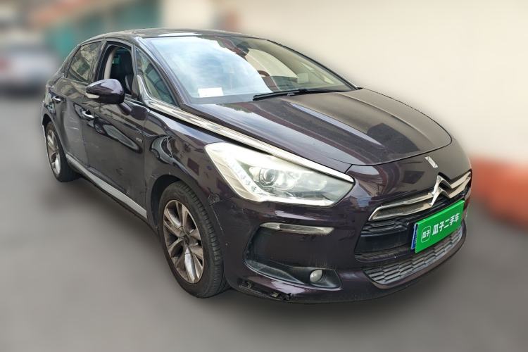 Used DS 5 2014 1.6T Luxury Edition THP160 Front Right 45 Deg