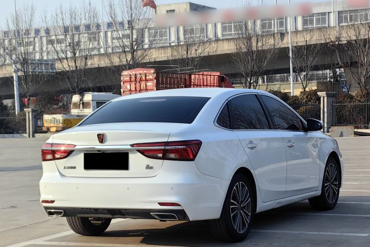 Used Roewe i6 2020 PLUS 1.6L CVT 4G Connected Glory Flagship Edition
