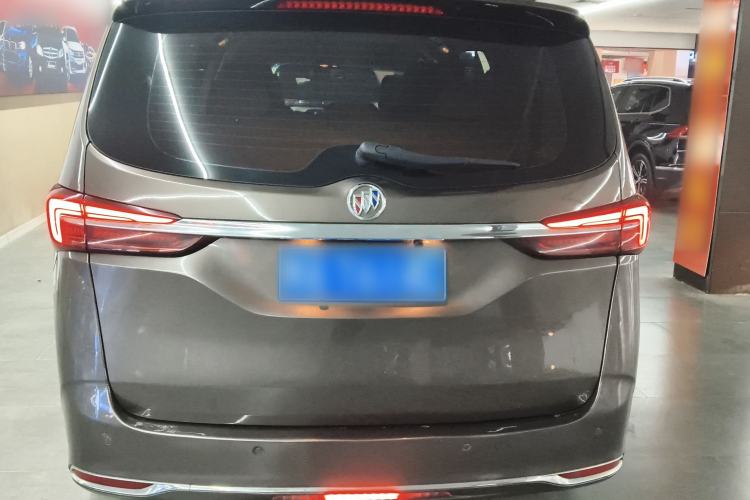 Used Buick GL8 2022 Land Cruiser Executive Class 652T Comfort Model
