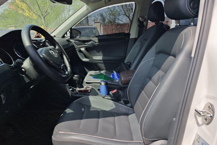 Used Volkswagen Tiguan L 2017 330TSI Automatic Two-Wheel Drive Flagship Edition Left Front Seat