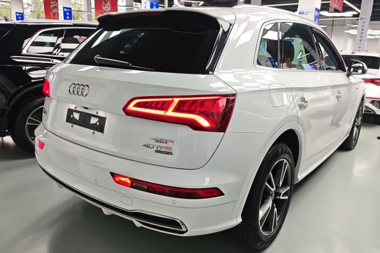 Used Audi Q5L 2018 40 TFSI Prestige Fashion Edition China VI Rear Right 45 Deg