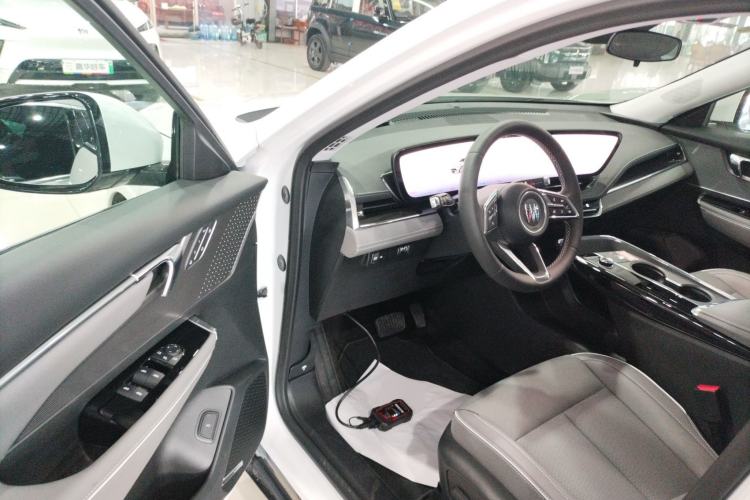 Used Buick E5 2025 Model 620KM Prestige Edition