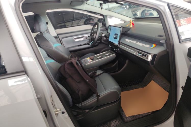 Used AION Y 2023 Plus 510 Smart Edition Right Front Seat