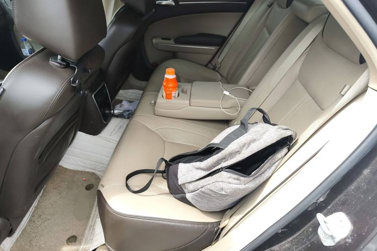 Used Chrysler 300C 2013 3.6L Prestige Edition
