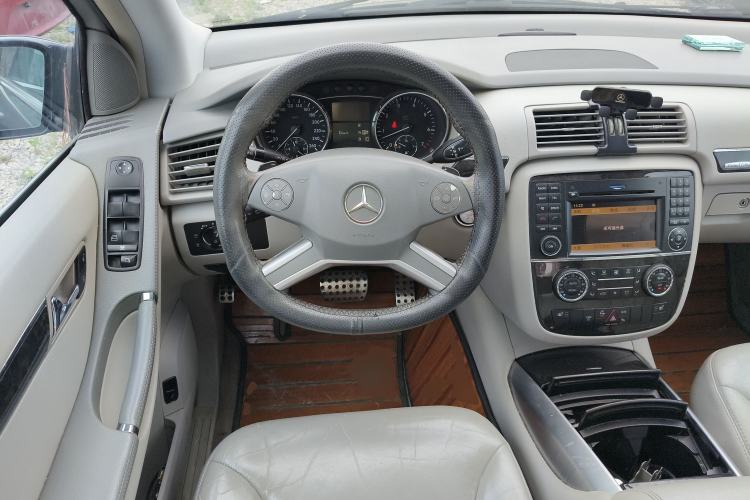 Used Mercedes-Benz R-Class 2007 R 350 L 4MATIC
