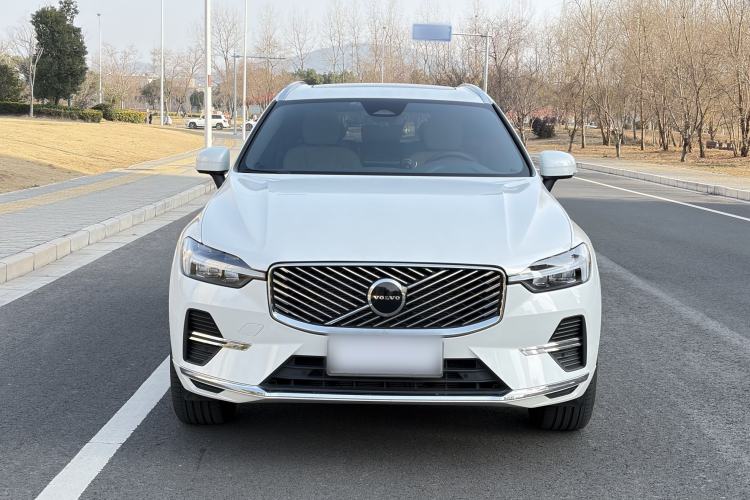 Used Volvo XC60 2026 B5 4x4 Smart Luxury Edition