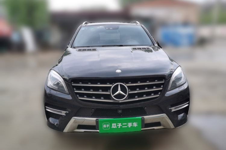 Used Mercedes-Benz M-Class 2014 ML 400 4MATIC Luxury Model Front